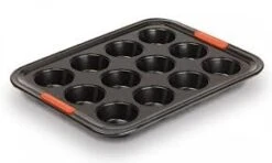 Le Creuset 12 Cup Muffin Tray