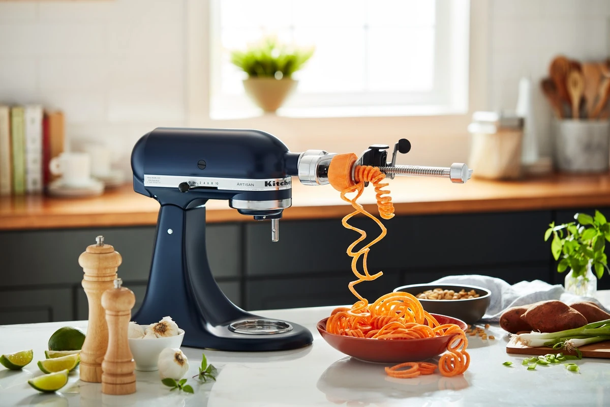 KitchenAid 5KSM1APC Spiralizer With Peel, Core And Slice - Image 2