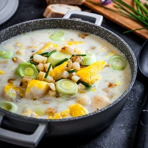 Masterclass Cast Aluminium Shallow Casserole Dish 28cm Grey - Image 2