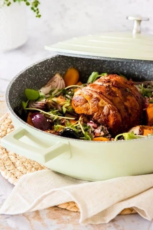 Masterclass Cast Aluminium Shallow Casserole Dish 28cm Mint - Image 2